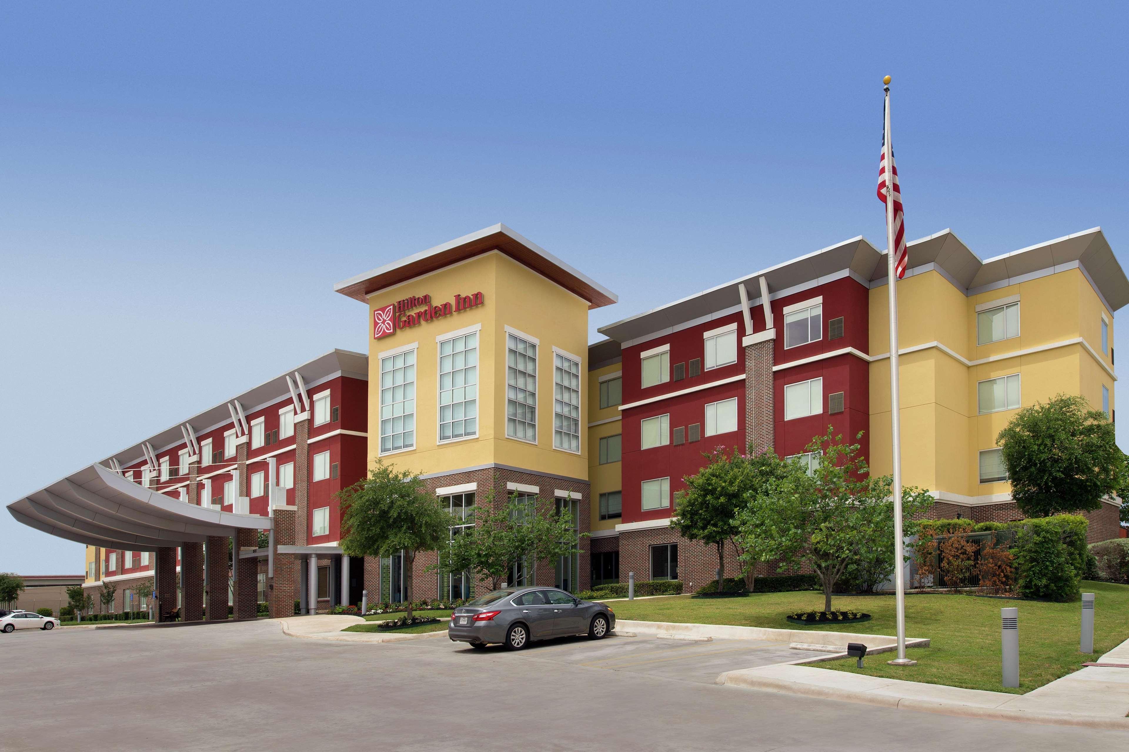 Hilton Garden Inn San Antonio Airport South Exterior photo